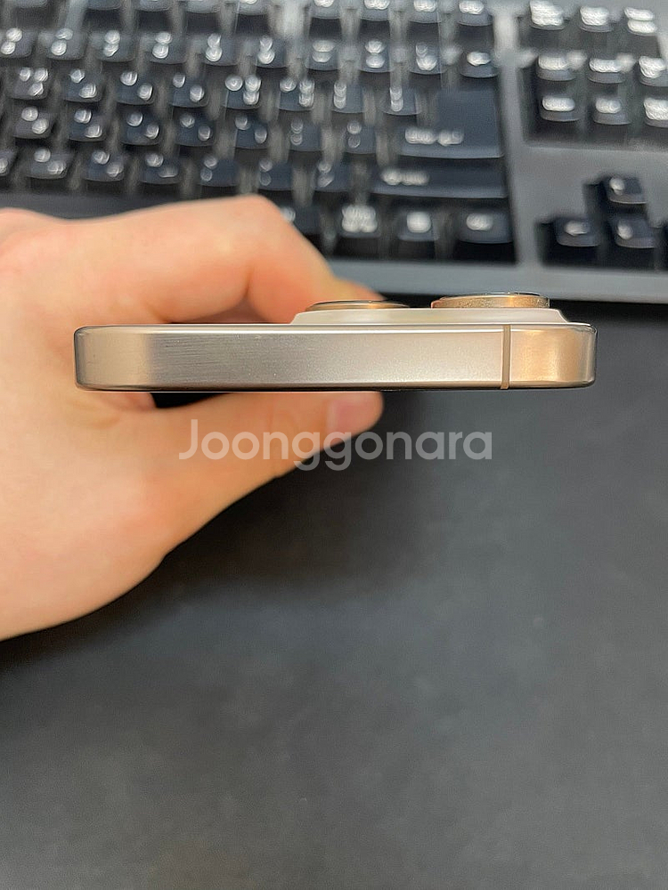 아이폰16프로 데저트 256GB 배터리100% 상태좋은...--3