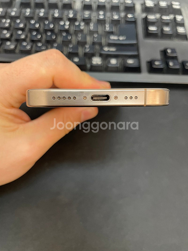 아이폰16프로 데저트 256GB 배터리100% 상태좋은...--5
