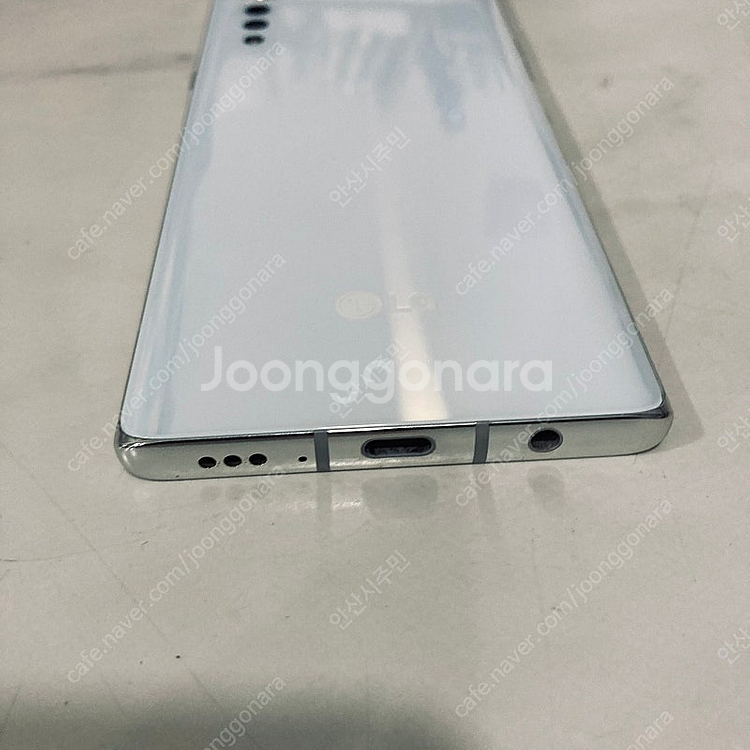 LG G9 벨벳 화이트 128기가 5만5천원 판매합니다...--2