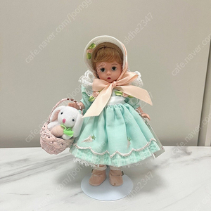 마담알렉산더 이스터버니