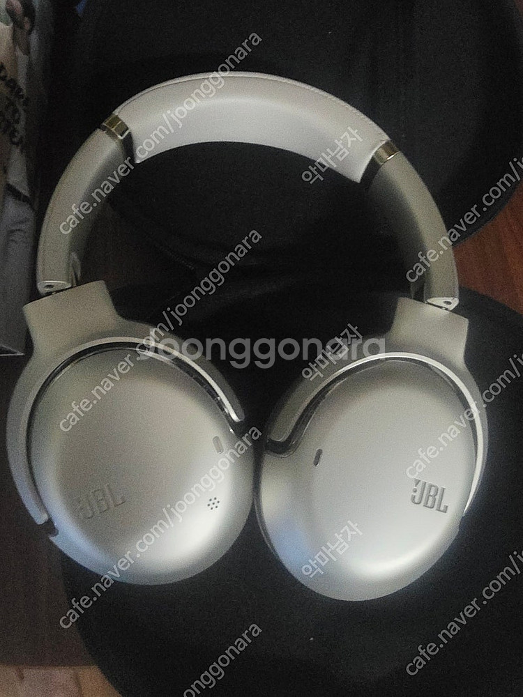 JBL Tour One M2--1