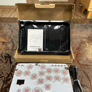 Haute42 S16 레버리스 히트박스 포항 직거래 또는 택배 판매