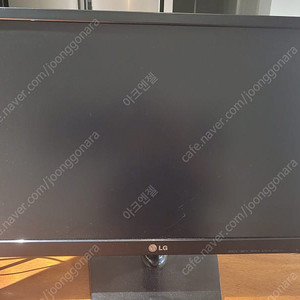 LG Flatron E2442 24인치 모니터 팝니다