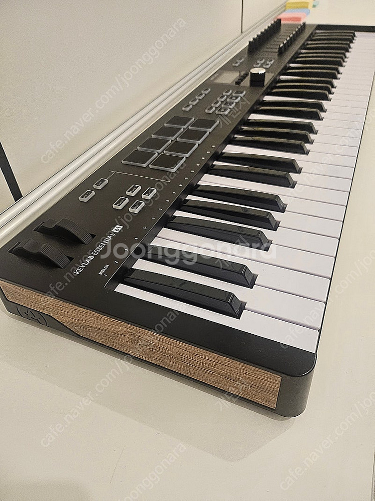 Arturia Keylab Essential 61 MK...--1