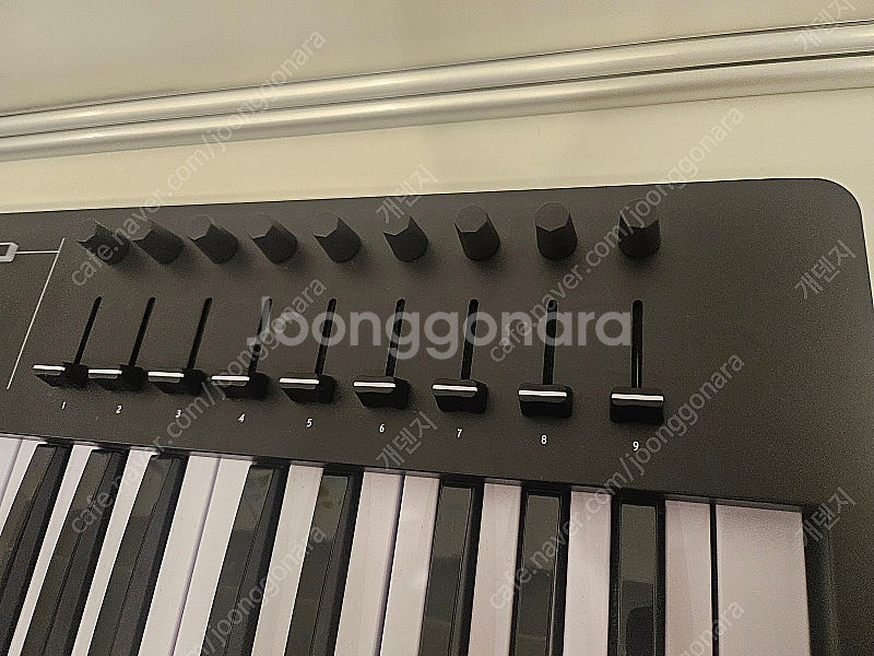 Arturia Keylab Essential 61 MK...--3