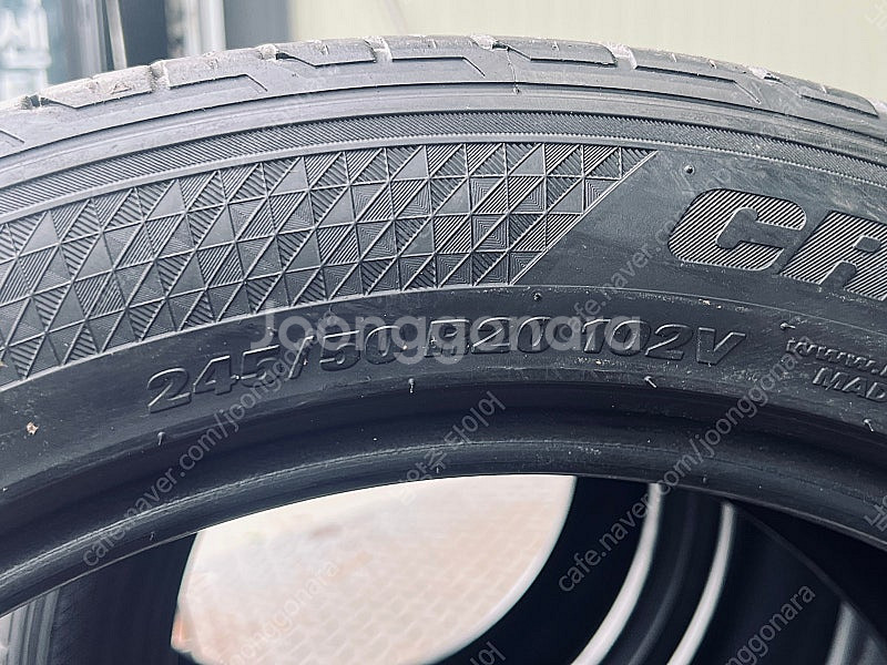 245 50 20 금호타이어 크루젠 hp71 중고타이어...--1