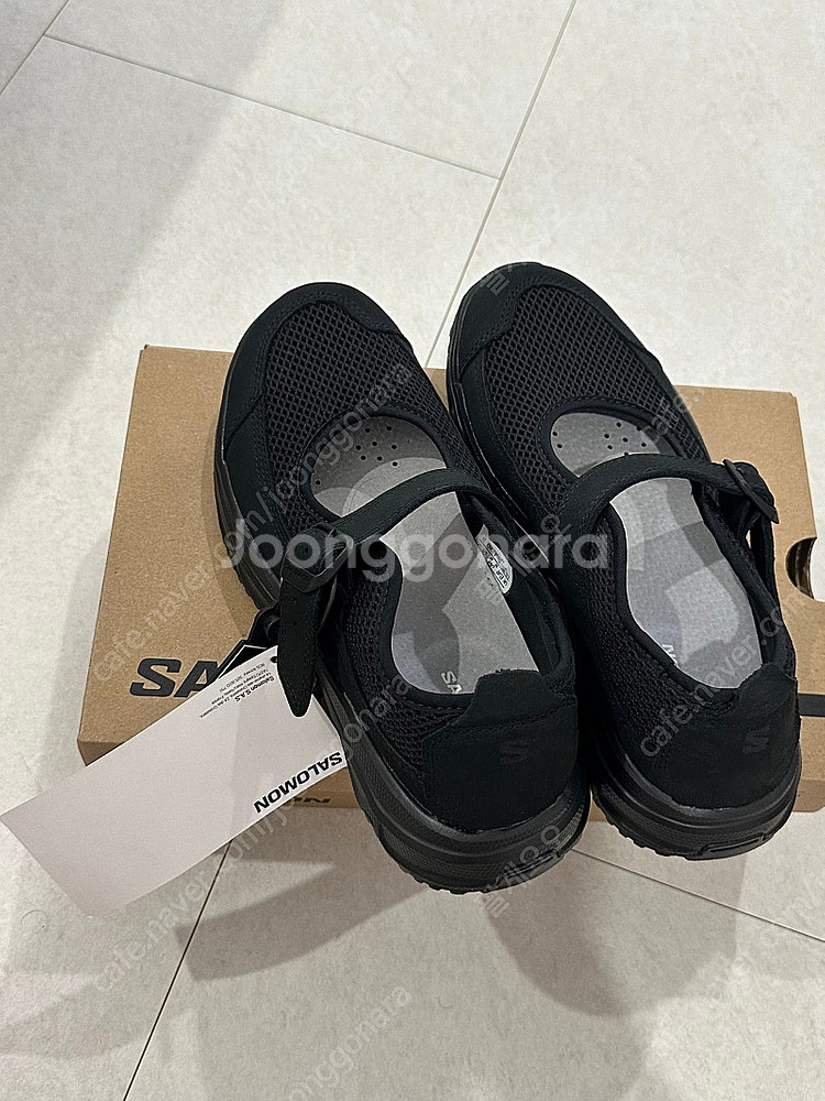 살로몬 메리제인 블랙 240--0