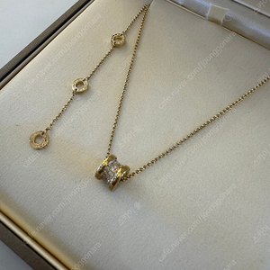 불가리 비제로원 파베 다이아 목걸이 옐로우골드