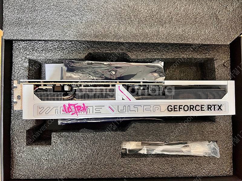 컬러풀 rtx 5070 울트라 oc 화이트 팝니다.--1
