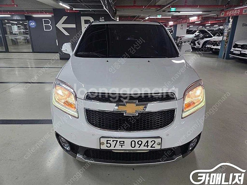 중고차 올란도 LPGI LTZ 세이프티팩 2016 년식 흰색 중고차리스승계--2