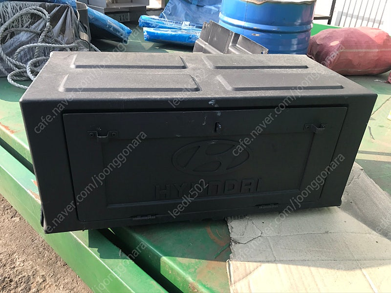 현대 순정 화물차 대형차 적재함 공구통 공구함 판매합니다. 이미지