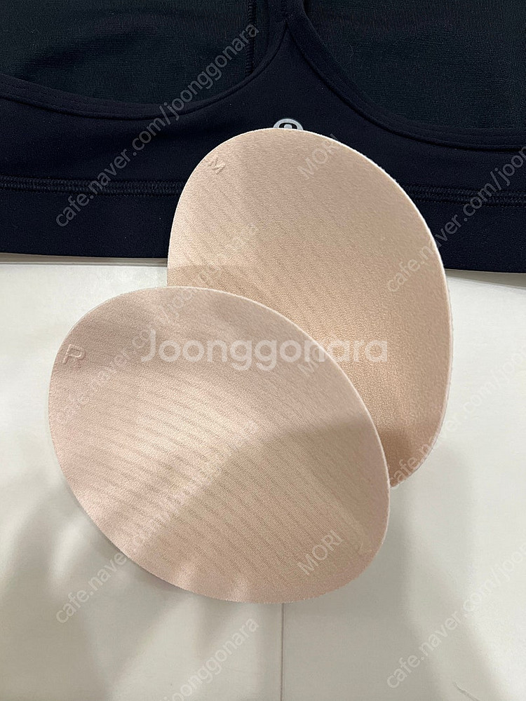 룰루레몬 브라탑 플로우 와이브라 블랙--2