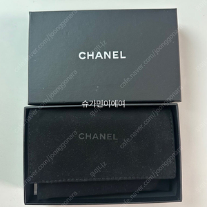 샤넬 클래식 똑딱이 카드지갑 은장 25번