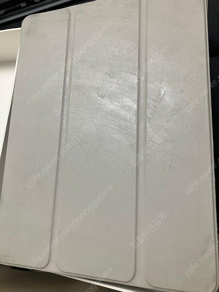 아이패드 7세대 그레이 32기가, 애플펜슬 1세대, 케이스 24만원에 팔아요 이미지