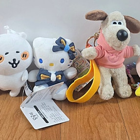 키링 인형 (짱구, 담곰이, 헬로키티, 그로밋, 호빵맨, 퉁퉁퉁 사후르, 베이비랏코상)