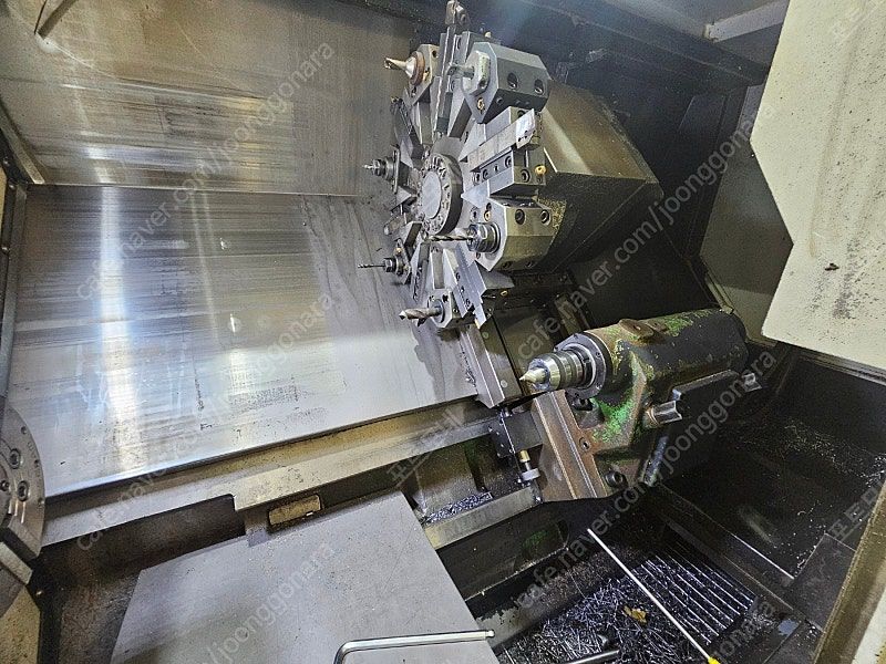 두산 8인치 CNC선반 판매합니다 이미지