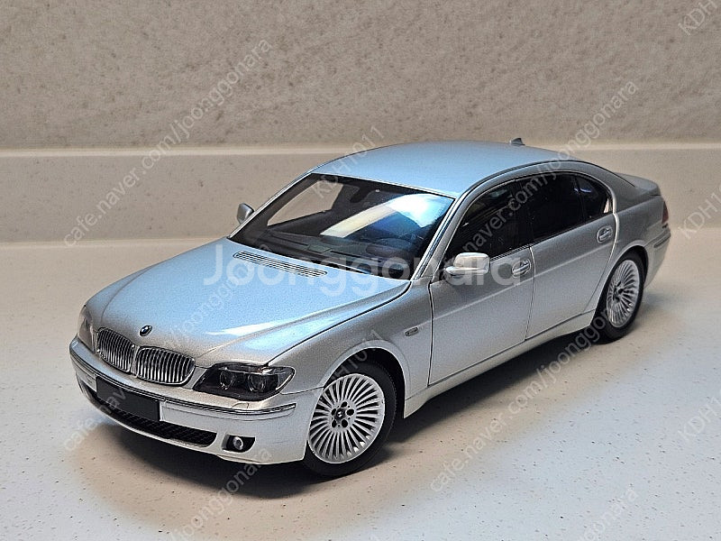 1/18 1:18 교쇼 BMW E66 7시리즈 760L...--0