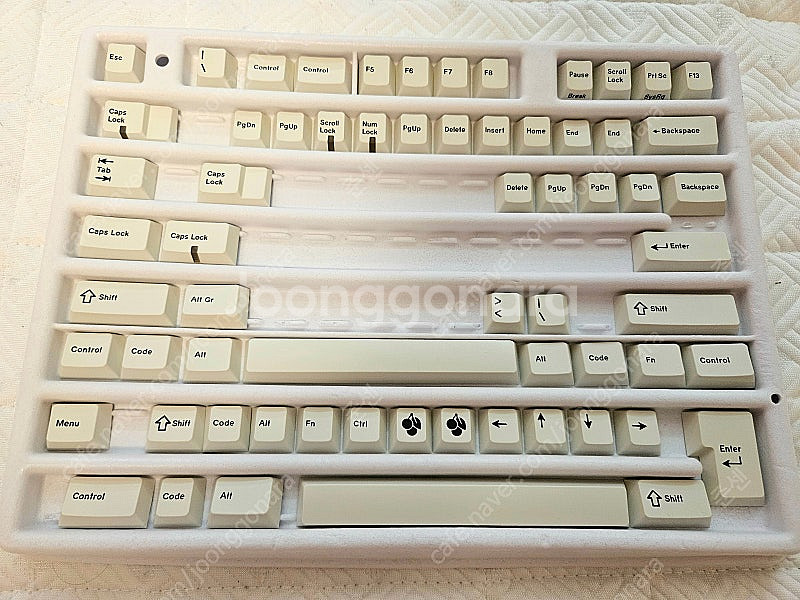 GMK 블랙스네일 알파 + L9모디파이어 키캡--2