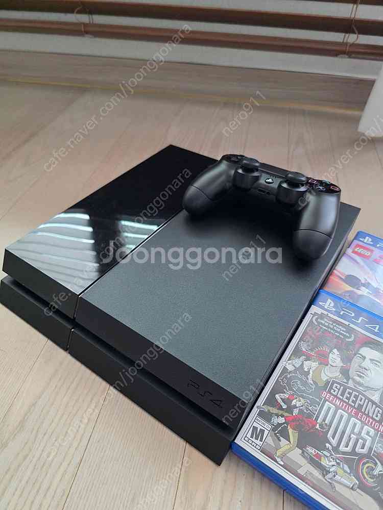 PS4 블랙 + 게임 6개(상태 좋아요, 초기화 완료)--0