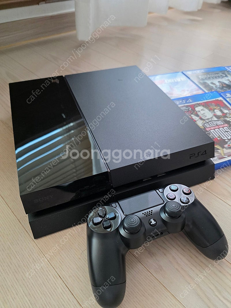 PS4 블랙 + 게임 6개(상태 좋아요, 초기화 완료)--3
