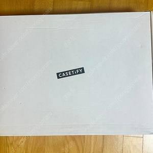 케이스티파이 코카콜라 한정판 폴딩박스 새상품 판매합니다.