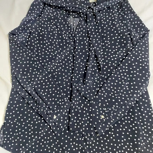 한섬SJSJ 긴팔도트쉬폰블라우스55~66 네이비색 이미지