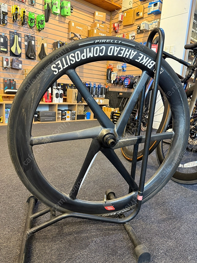 Bike Ahead Biturbo Aero 6스포크 카본 휠셋 바이크어헤드 ﻿ 이미지
