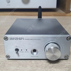 Brzhifi bl50c 클래스D 블루투스 앰프(Ldac, Aptx 지원, 헤드폰 지원) + 아답터 포함 4만원에 판매합니다.