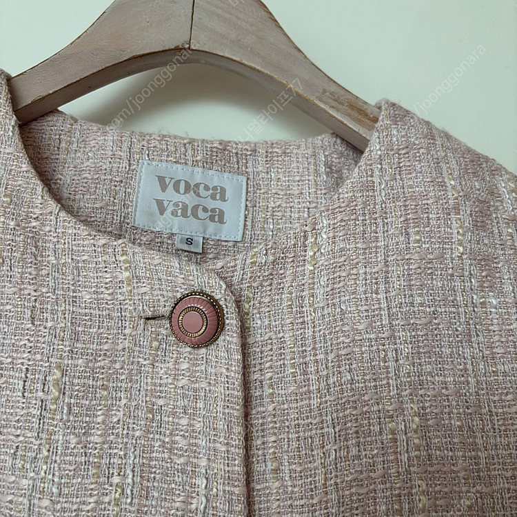 보카바카 린넨 트위드 핑크 반팔 자켓 결혼식 하객룩 출근룩 올드머니룩 이미지