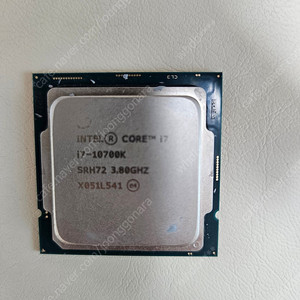 인텔 10700k cpu 판매 합니다
