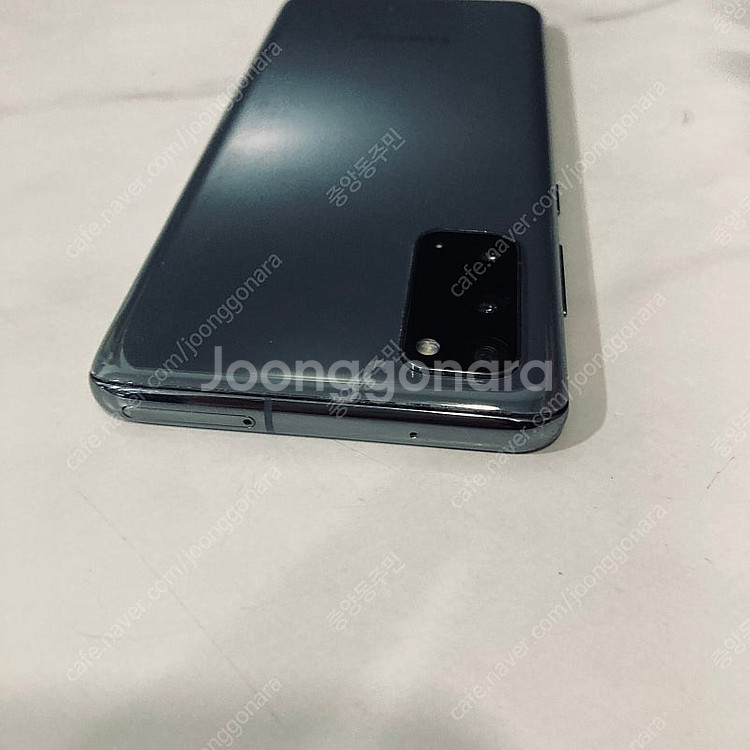 갤럭시 S20 그레이 128용량 매우깨끗한기기 14만5천원 판매합니다--3