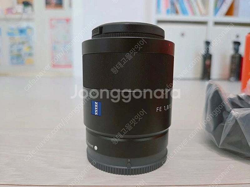 소니 FE 55mm F1.8 sel55f18z 렌즈 팝니다--3