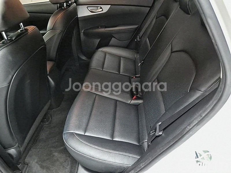 기아 더뉴 K3 2세대 1.6 가솔린 트랜디 중고 더뉴...--3