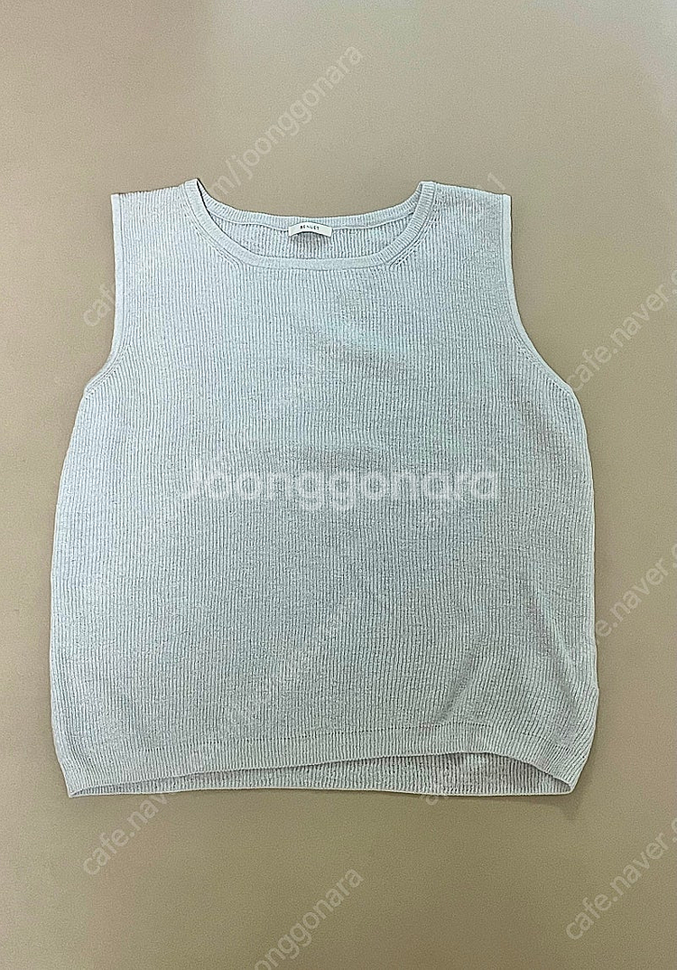 베뉴엣 finn sleeveless 민소매 니트--1