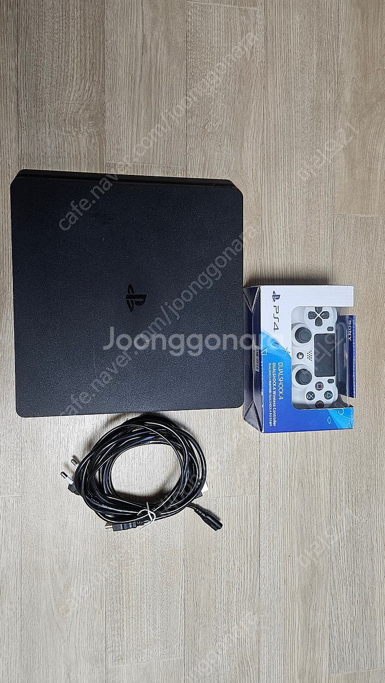 플스4 (PS4) 슬림 1TB 판매합니다--0
