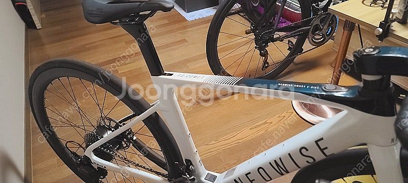 네오와이즈 F3 코메트 전기 로드 자전거입니다.--5