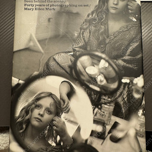 파이돈(Phaidon), 사진작가 메리 엘렌 마크의 작품집