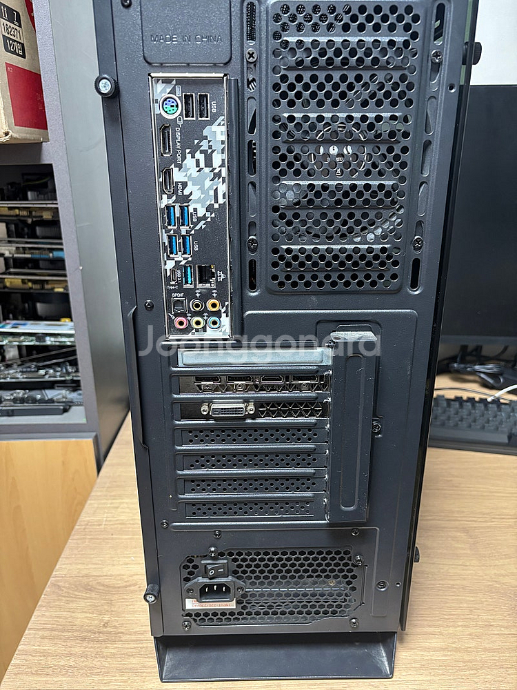 조립컴퓨터 AMD라이젠7 2700X/ 램16GB/ SS...--4