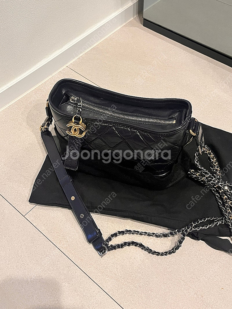 샤넬 가브리엘 호보 스몰 다크네이비 + 로고스트랩--7