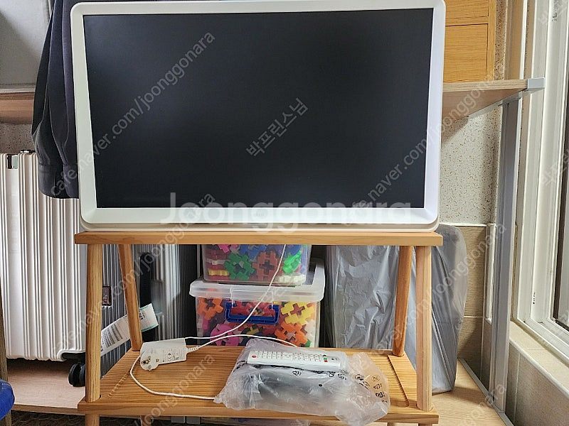LG 스마트모니터 27인치 2세대 룸앤티비 거치대포함--3