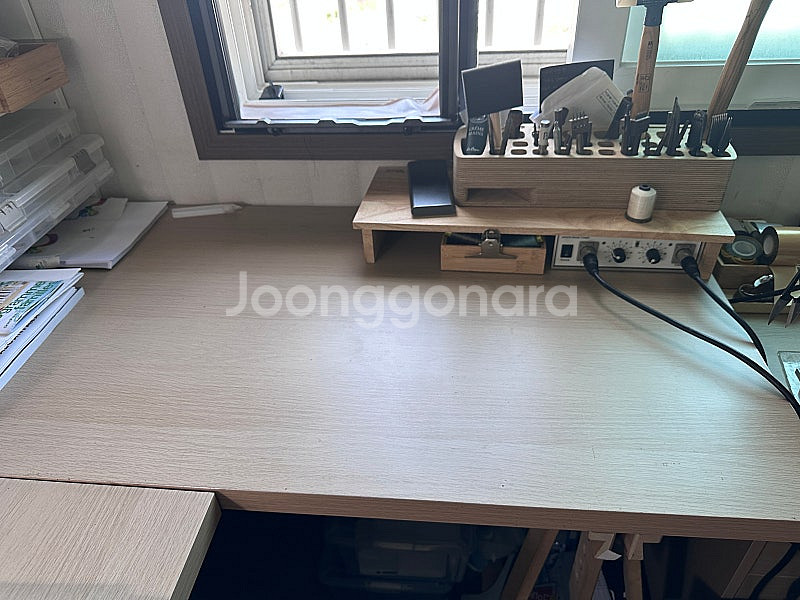 이케아 책상 판매합니다.--1