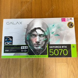 갤럭시 GALAX 지포스 RTX 5070 EX GAMER WHITE OC D7 12GB (미개봉 새제품)