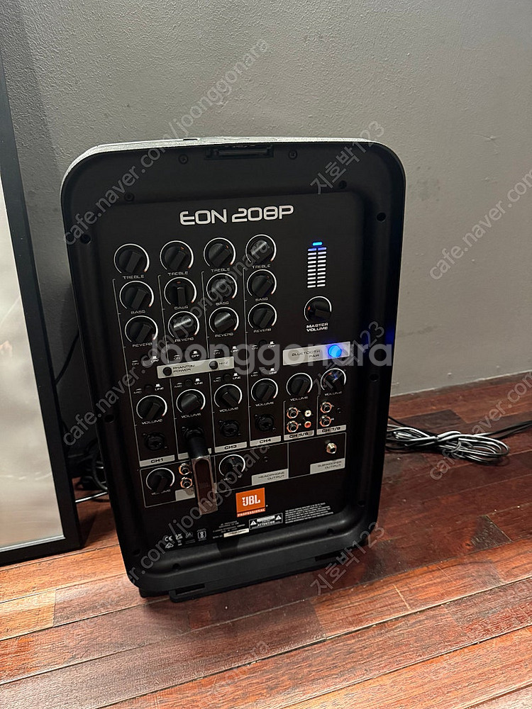 JBL EON 208P 제품 판매합니다 (무선마이크 2...--2