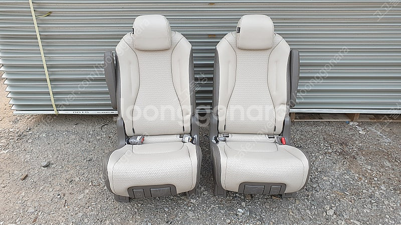 4세대 카니발 9인승 [2열, 3열, 4열 시트] 판매 합니다--4