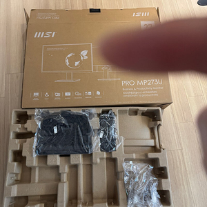 MSI MP273U 모니터 판매합니다 무결점+모니터암 같이드립니다. 풀박스