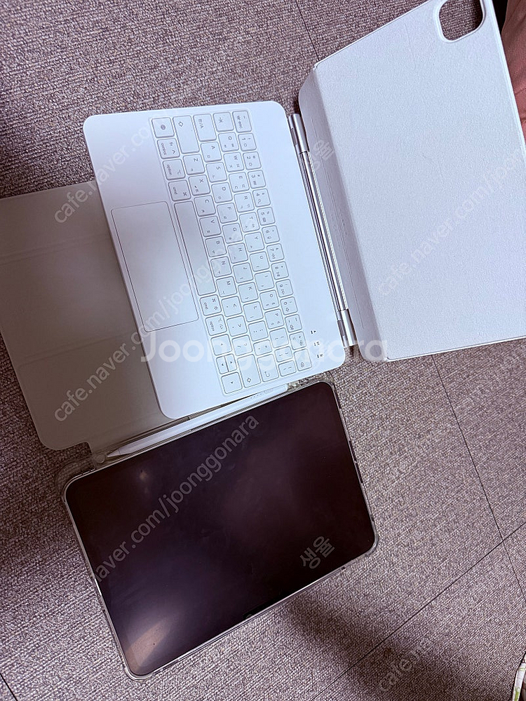 아이패드프로 m4 wifi 실버 팝니다 에플케어O--1