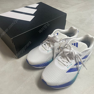아디다스 운동화 런닝화 270 새제품
