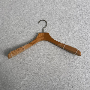 고급 원목 옷걸이