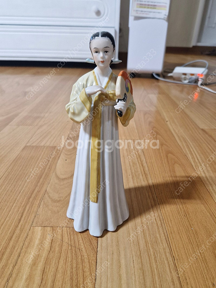 한복 여인 도자기 인형 조각상 인테리어 골동품--0