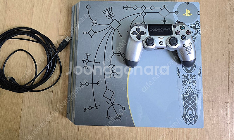 ps4 pro 1tb 갓오브워 에디션 7117B 팝니다--0